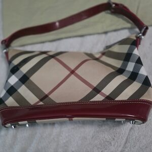 100% Authentic Burberry Red Nova Check Shoulder Bag.